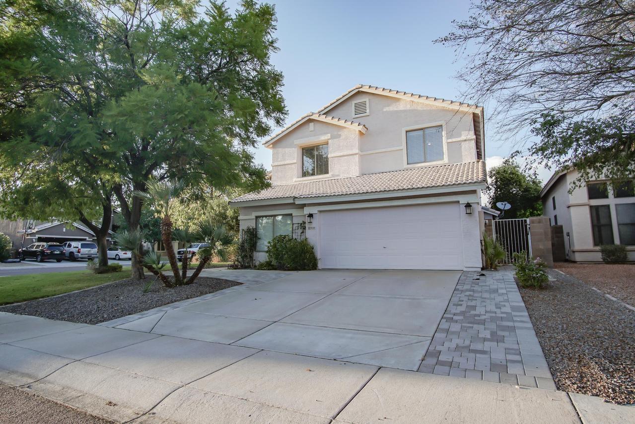 9038 W Lone Cactus Dr., Peoria, AZ 85382