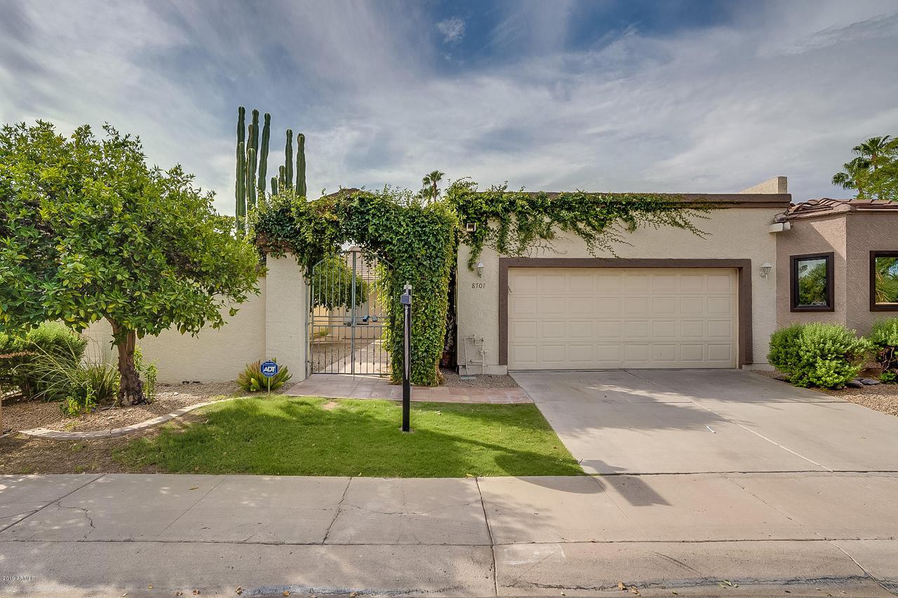 8707 E Via De Cerro St., Scottsdale, AZ 85258