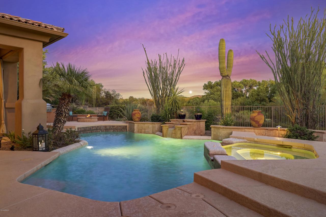 9689 E Monument Dr., Scottsdale, AZ 85262