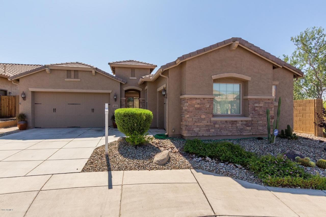 2033 W Steed Ridge, Phoenix, AZ 85085