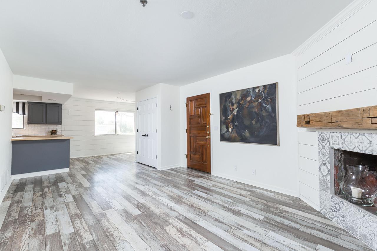 3031 N Civic Center Plz. #207, Scottsdale, AZ 85251