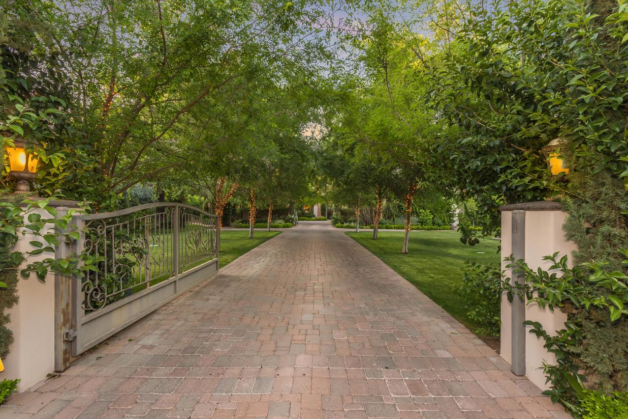 6730 E Exeter Blvd., Scottsdale, AZ 85251