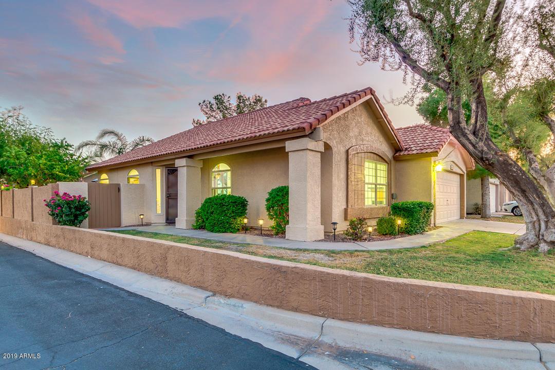 4447 E Amberwood Dr., Phoenix, AZ 85048