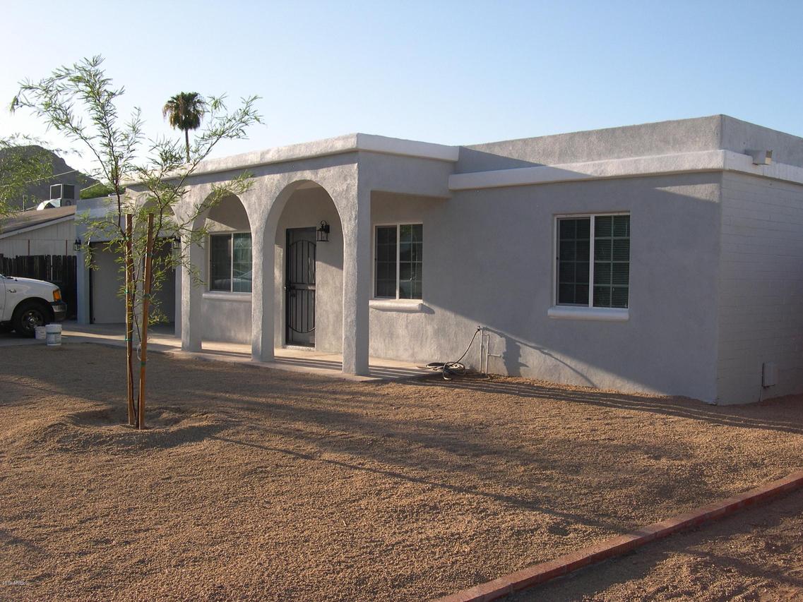 2302 E Acoma Dr., Phoenix, AZ 85022