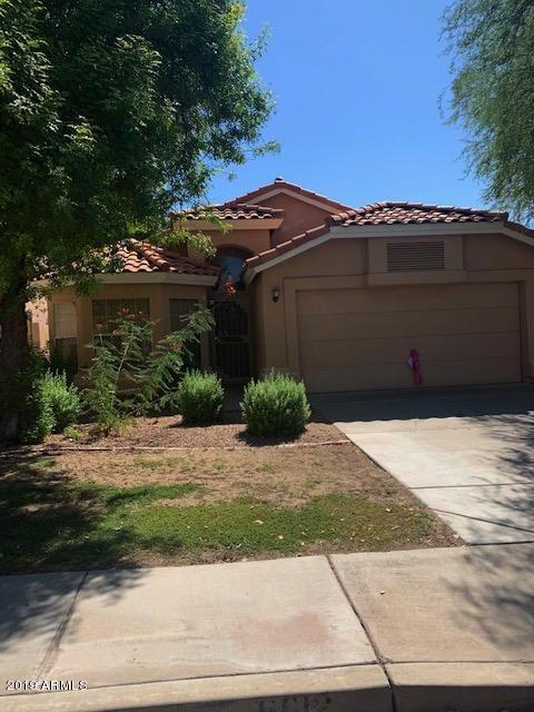 6613 E Saddleback St., Mesa, AZ 85215