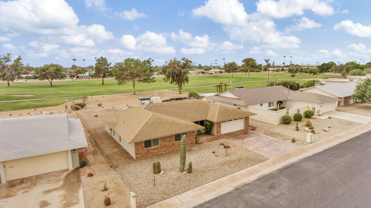10609 W Willowbrook Dr., Sun City, AZ 85373