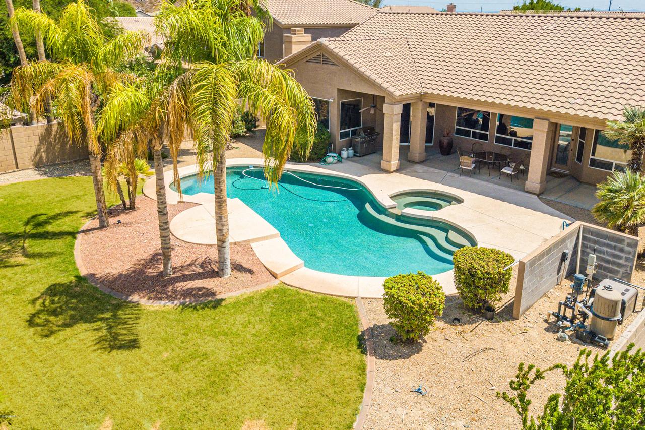 118 W Briarwood Ter., Phoenix, AZ 85045