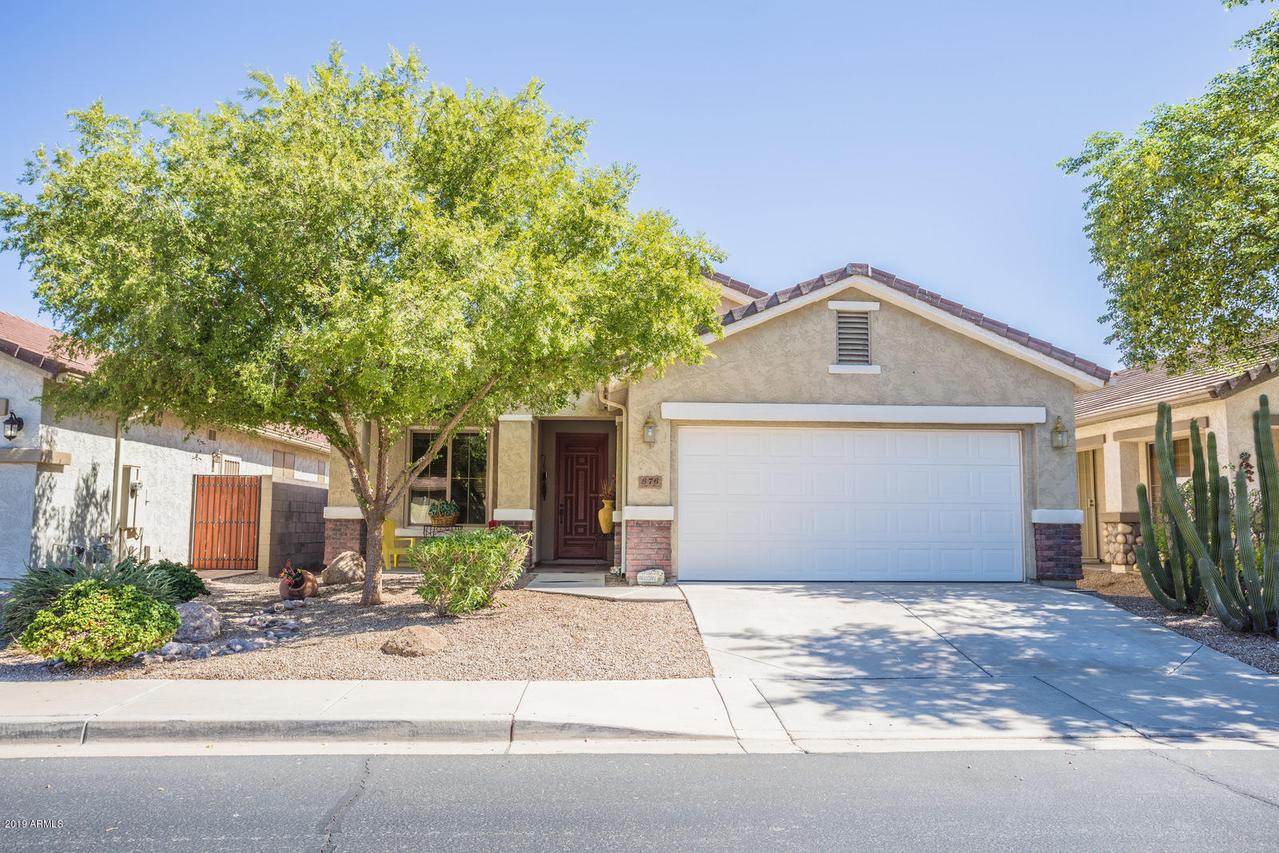 676 W Twin Peaks Pkwy., San Tan Valley, AZ 85143