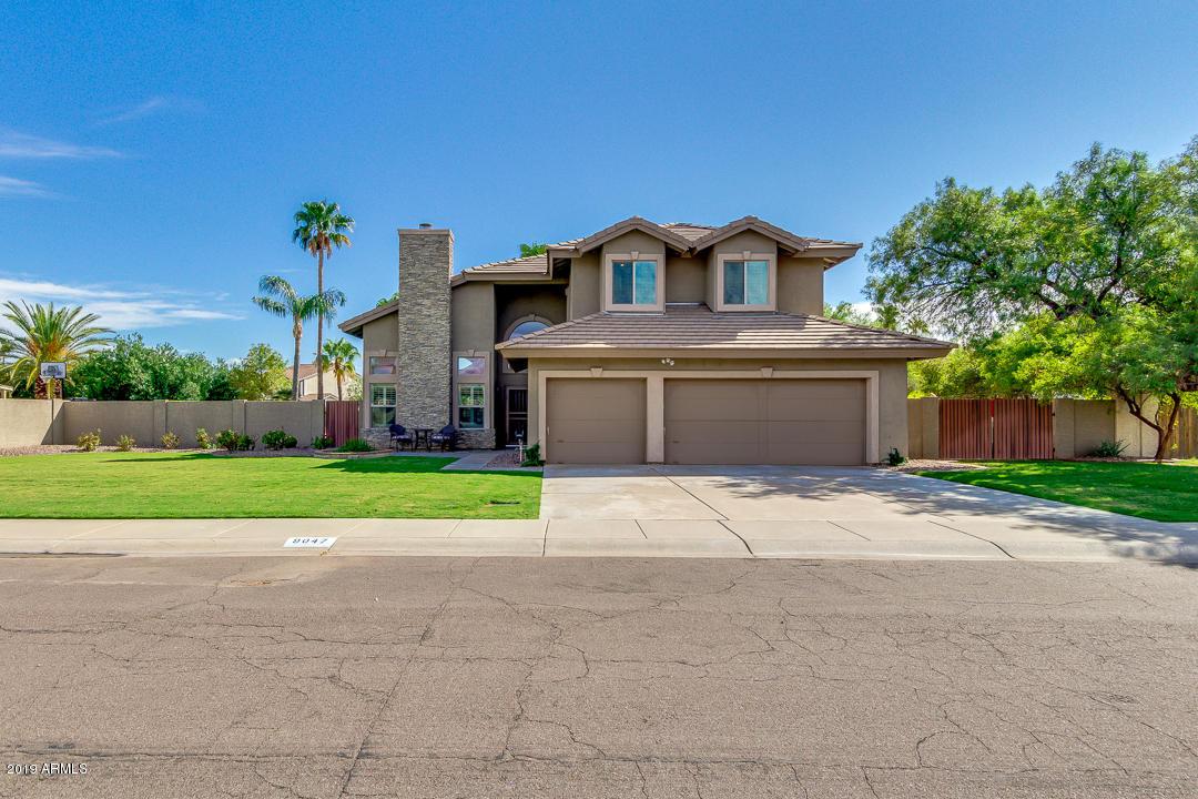 9047 E Paradise Dr., Scottsdale, AZ 85260