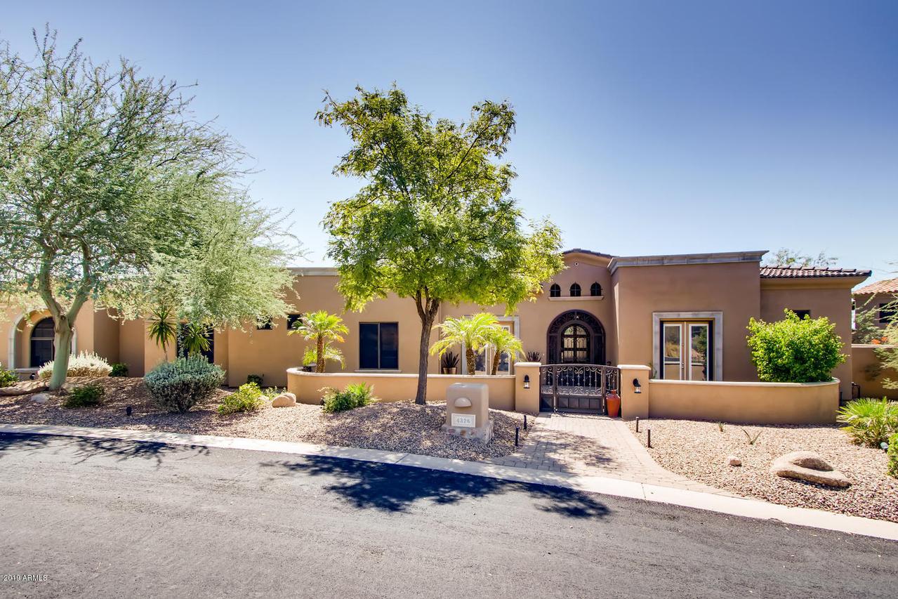 4326 N Santiago Cir., Mesa, AZ 85215