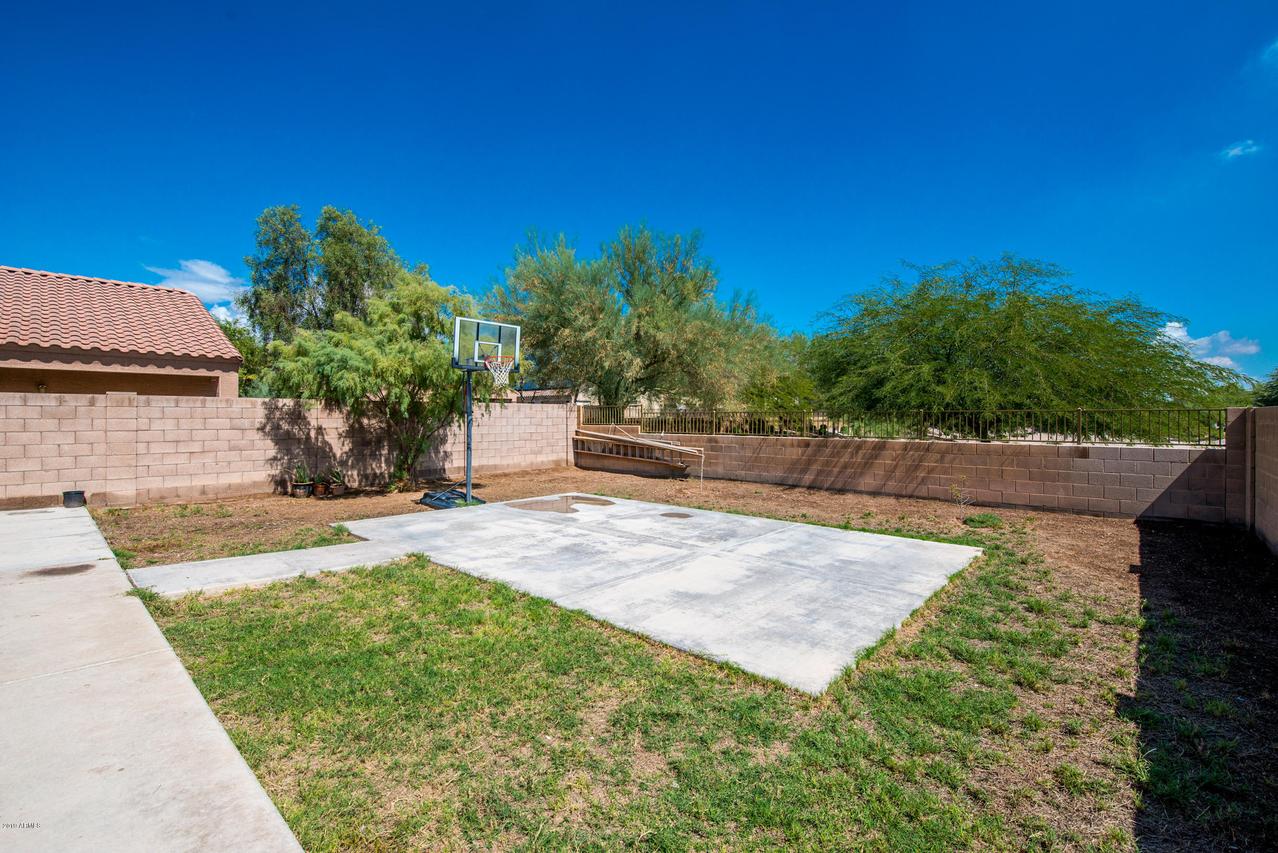 5563 S 240th Dr., Buckeye, AZ 85326