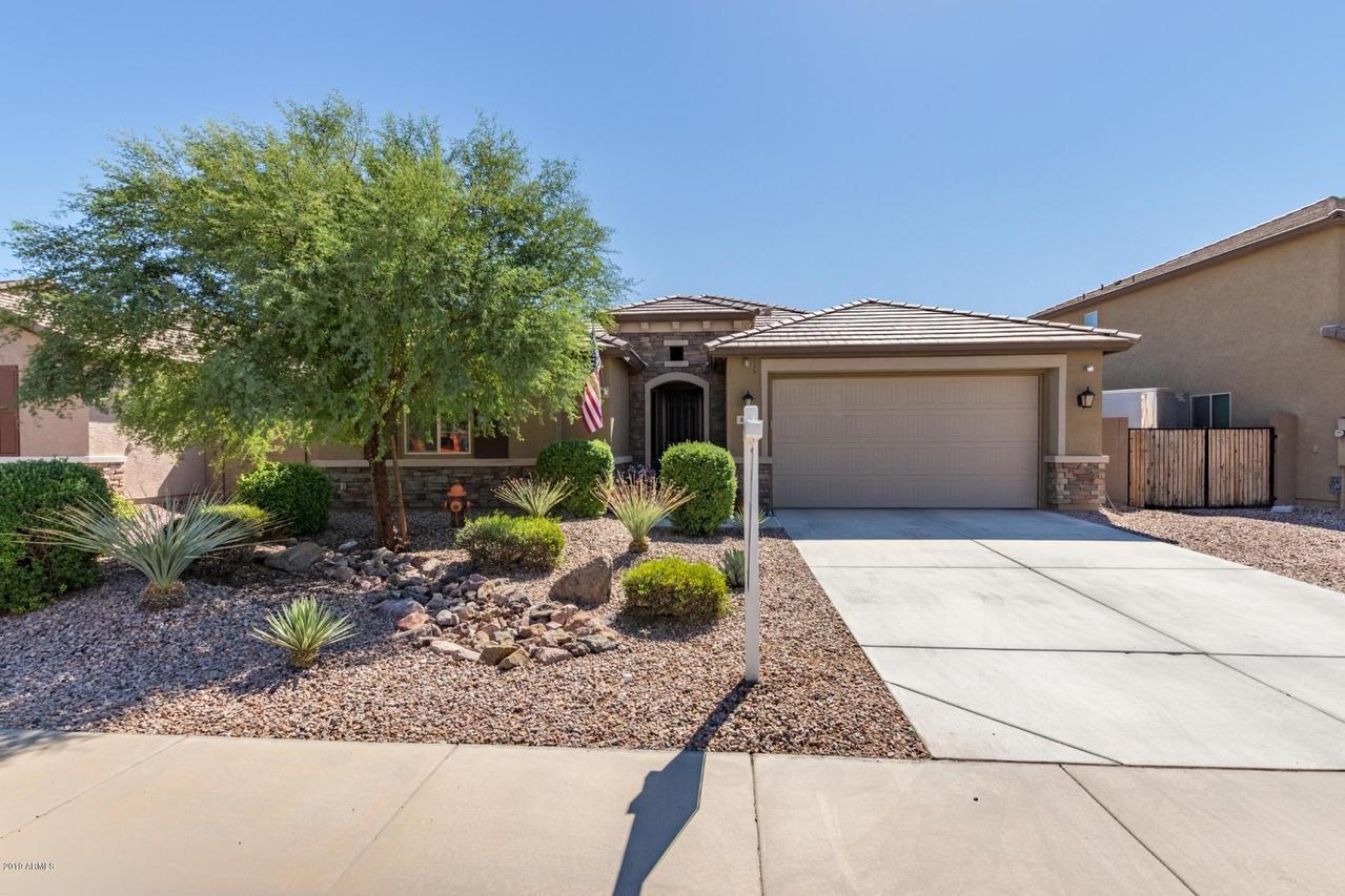 885 W Desert Glen Dr., San Tan Valley, AZ 85143