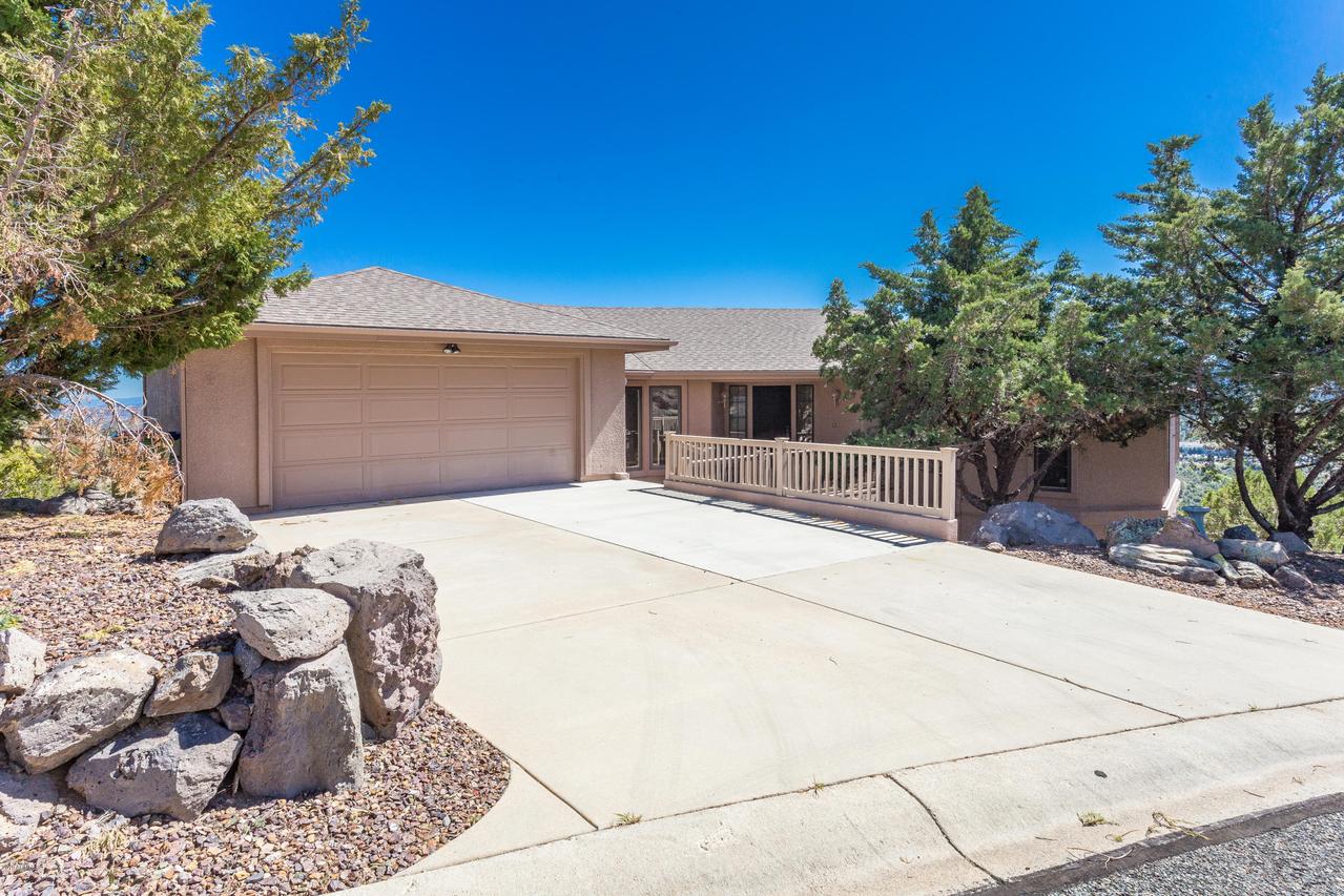 889 Tom Mix Tr., Prescott, AZ 86301