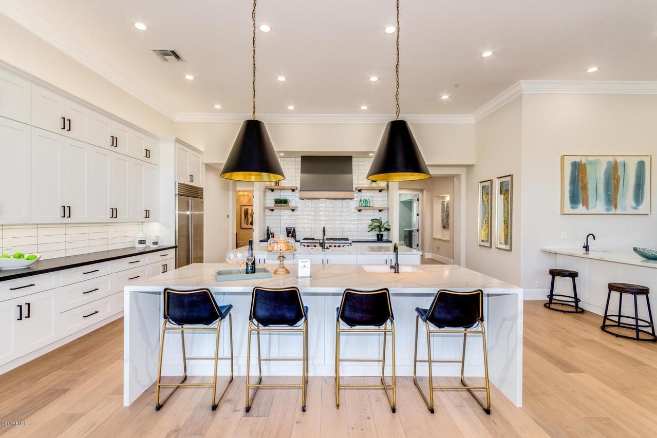 10664 E Laurel Ln., Scottsdale, AZ 85259