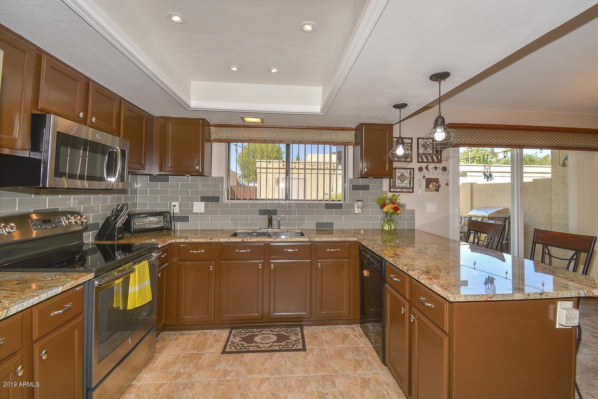 5705 W Gelding Dr., Glendale, AZ 85306