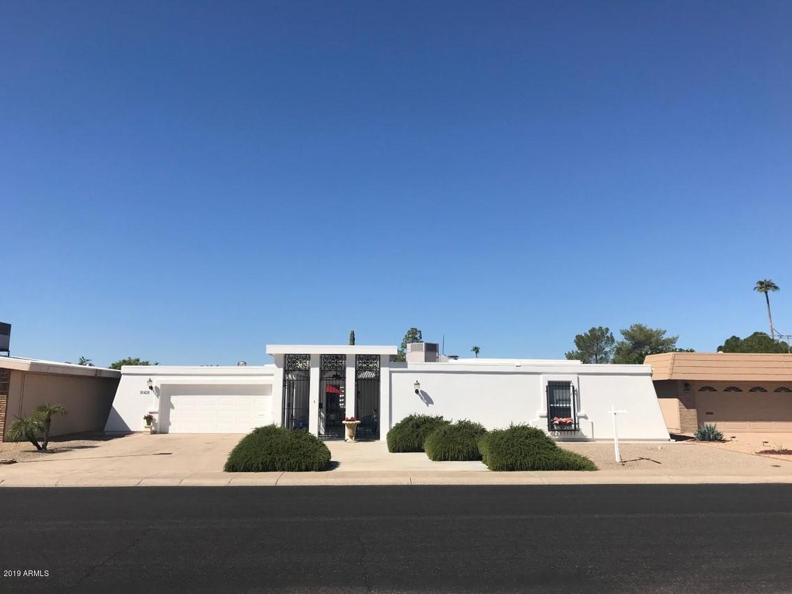 16418 N Meadow Park Dr., Sun City, AZ 85351
