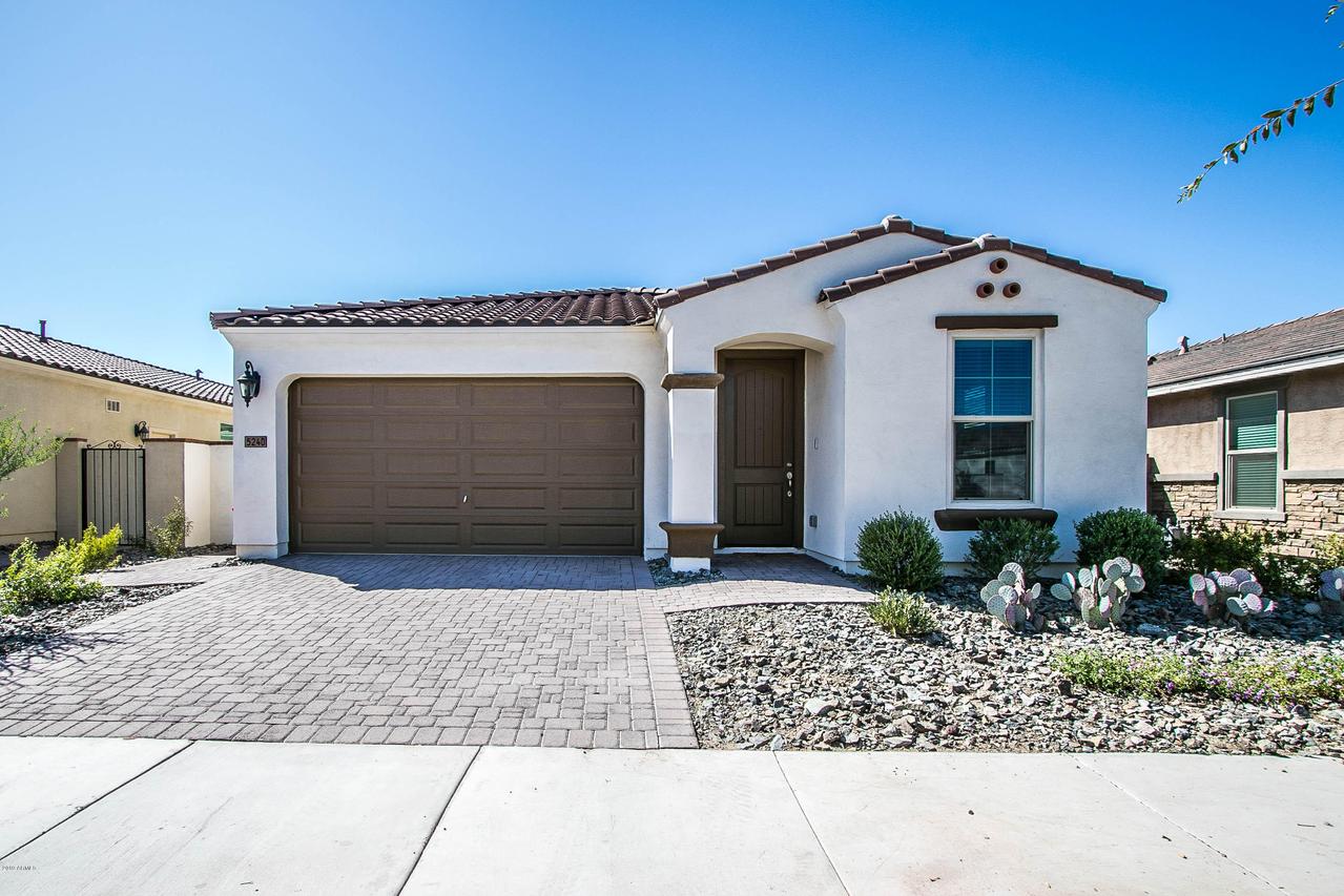 5240 S Cobalt Dr., Mesa, AZ 85212