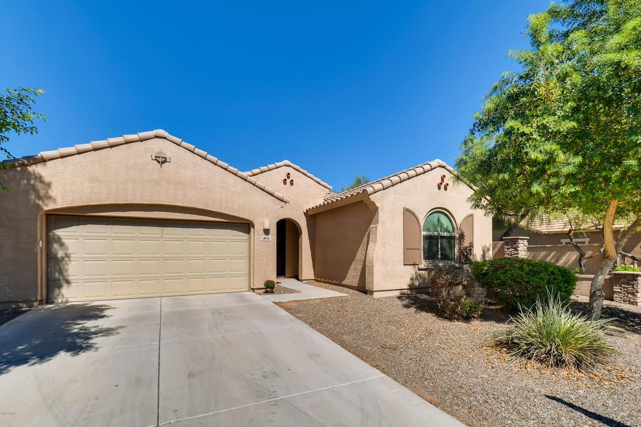 1890 E Merlot St., Gilbert, AZ 85298
