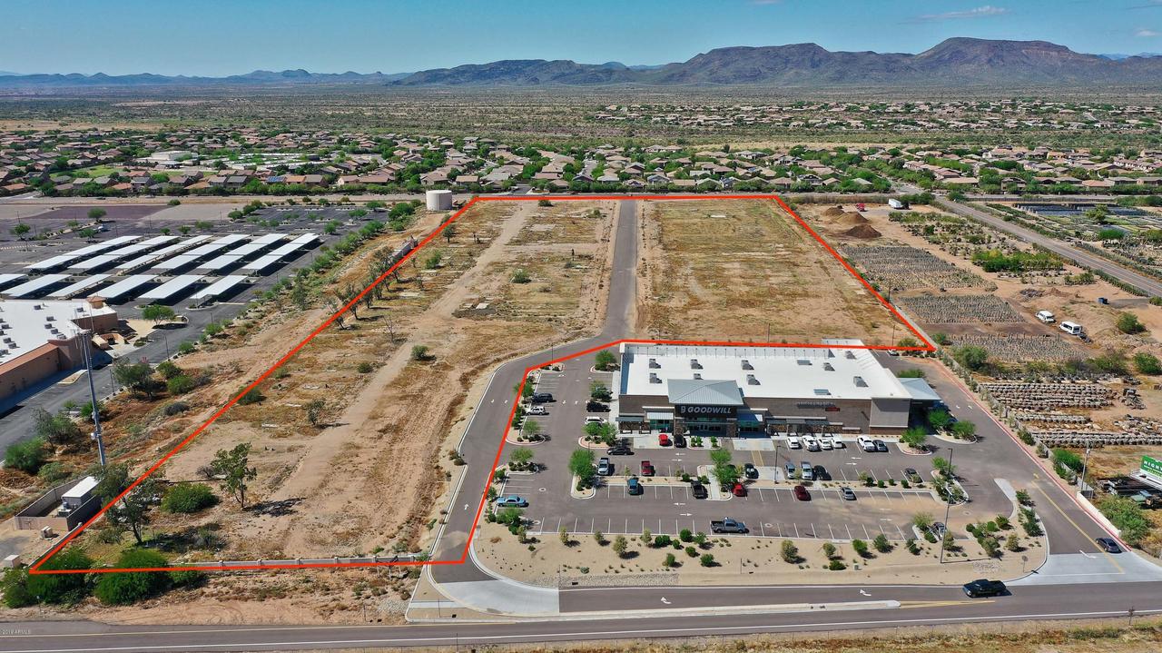 43240 N Black Canyon Hwy. #2, Phoenix, AZ 85086