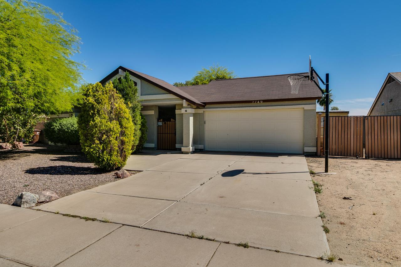 7749 W Paradise Dr., Peoria, AZ 85345
