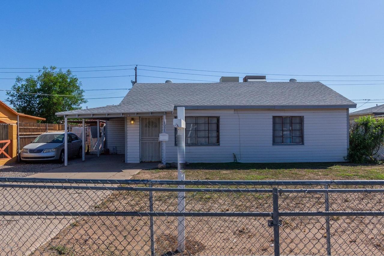 2023 W Monte Vista Rd., Phoenix, AZ 85009