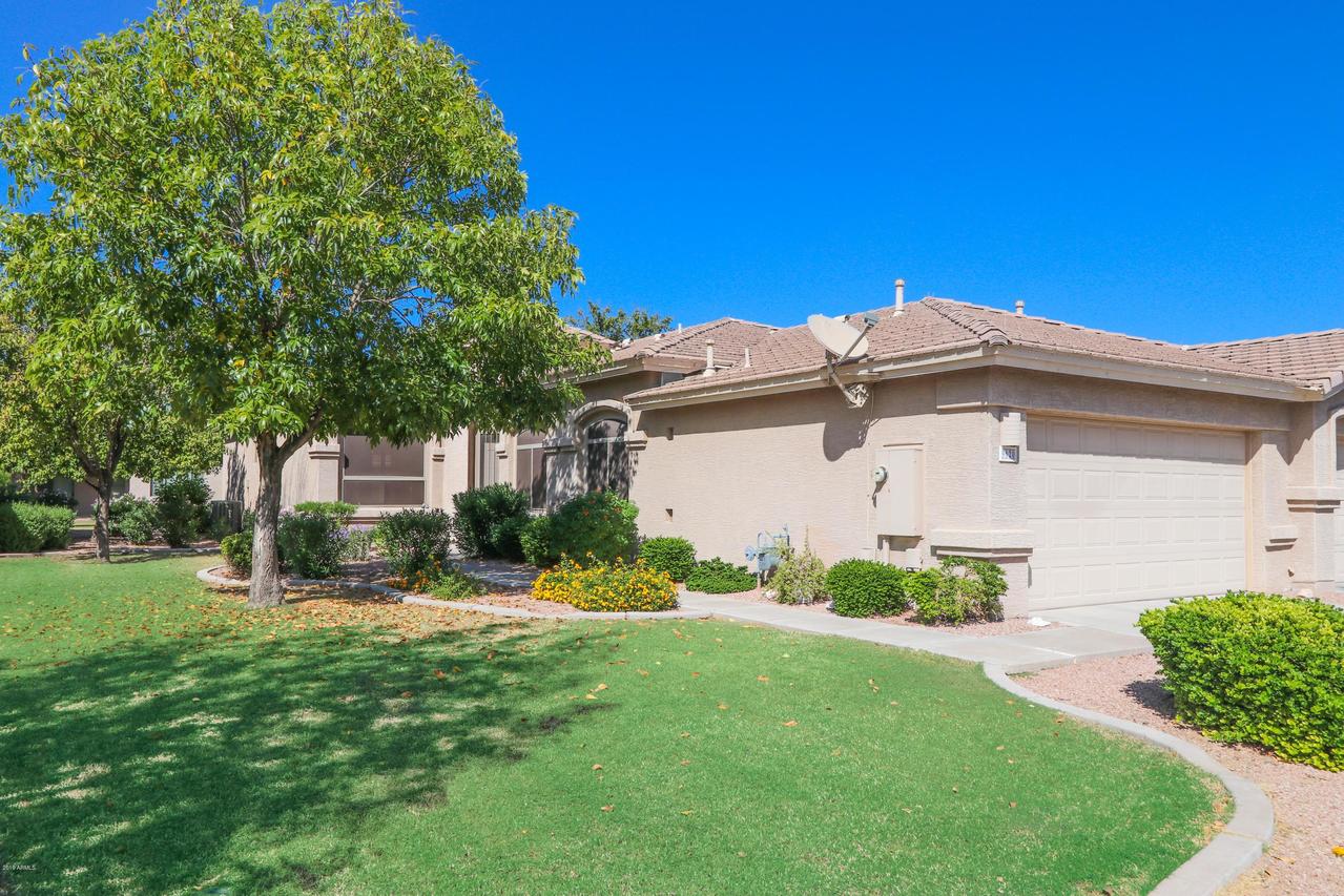 9620 E Champagne Dr., Sun Lakes, AZ 85248