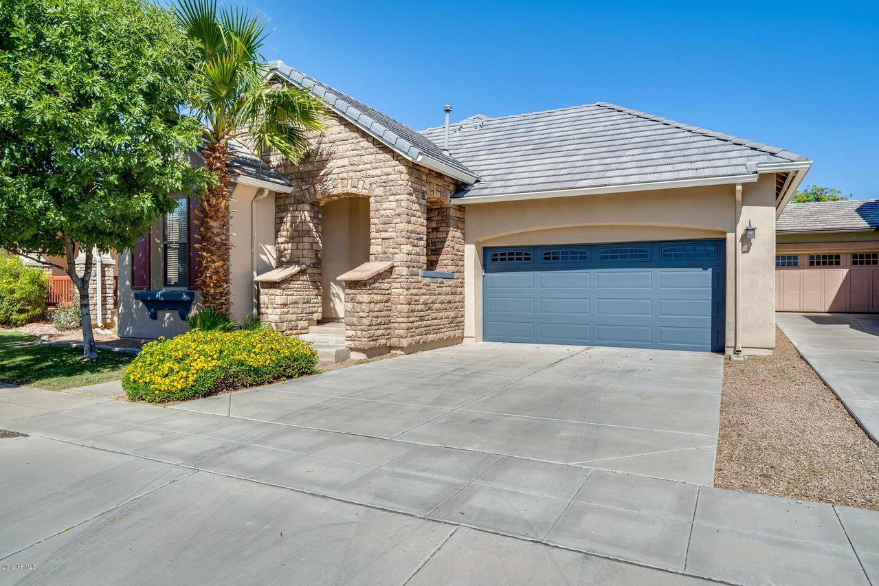 15128 W Windrose Dr., Surprise, AZ 85379