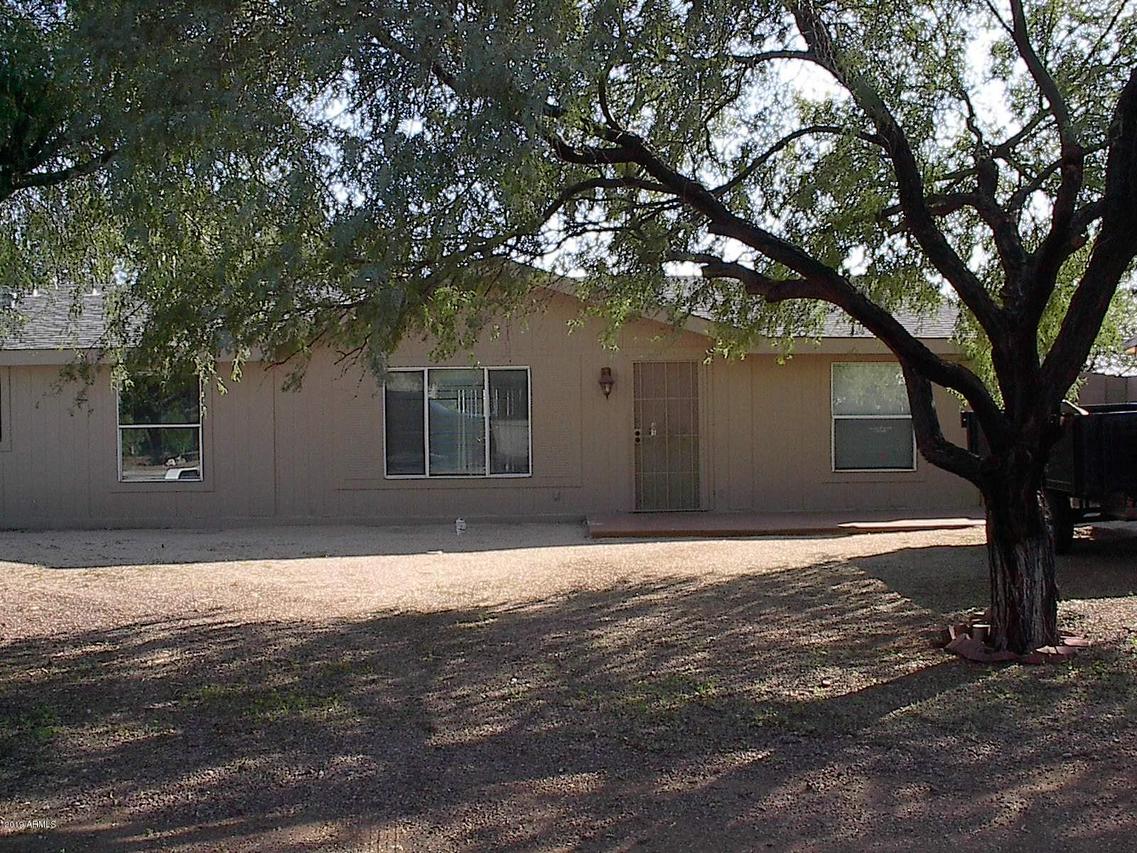 270 Gompers Cir., Morristown, AZ 85342