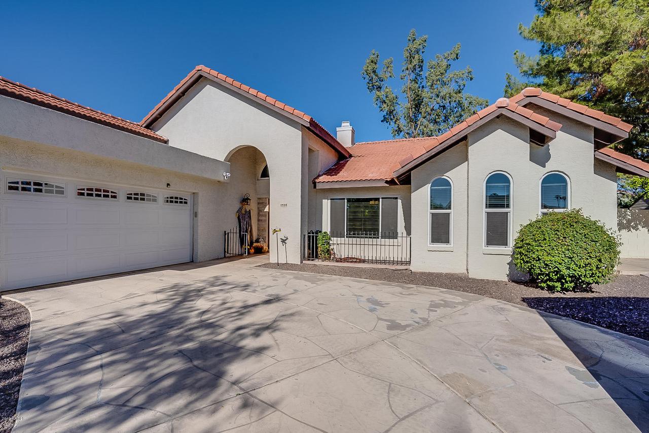 1930 E Sunburst Ln., Tempe, AZ 85284