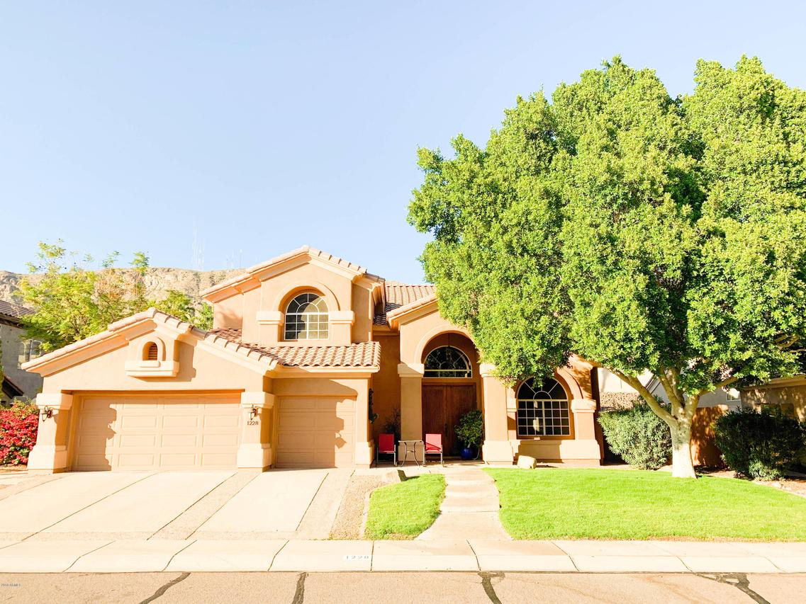 1228 E Squawbush Pl., Phoenix, AZ 85048
