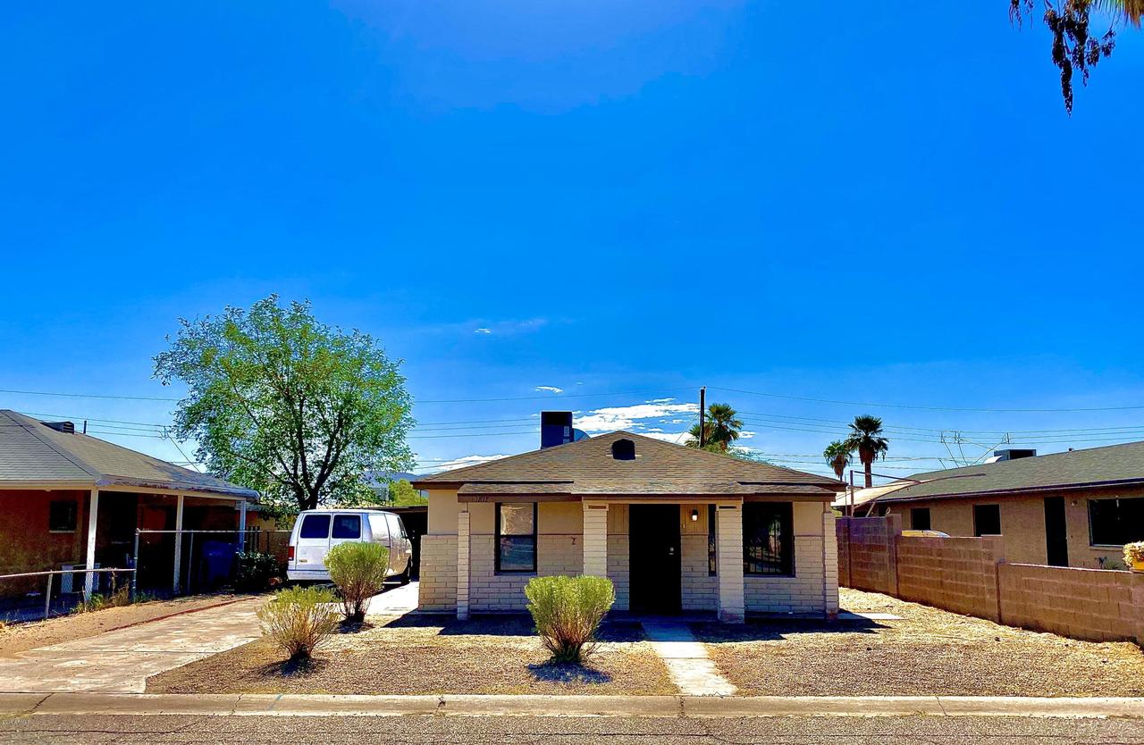1817 E Wood St., Phoenix, AZ 85040