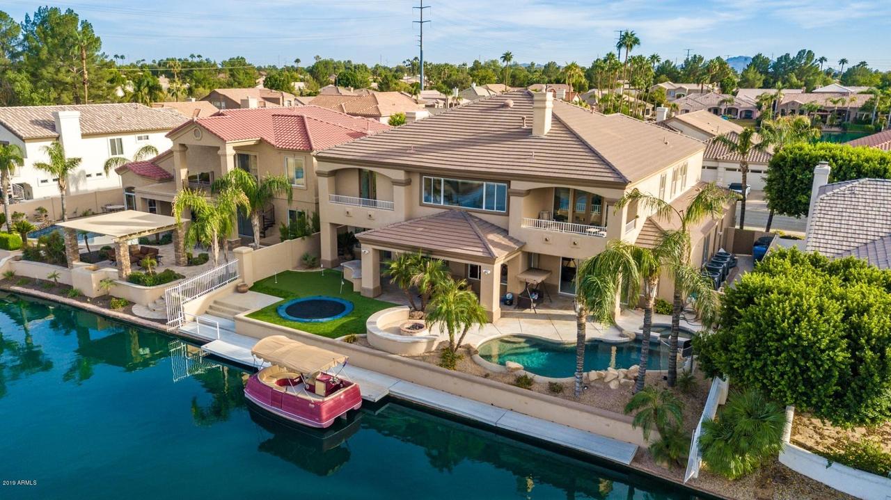 1910 E Willow Tree Ct., Gilbert, AZ 85234