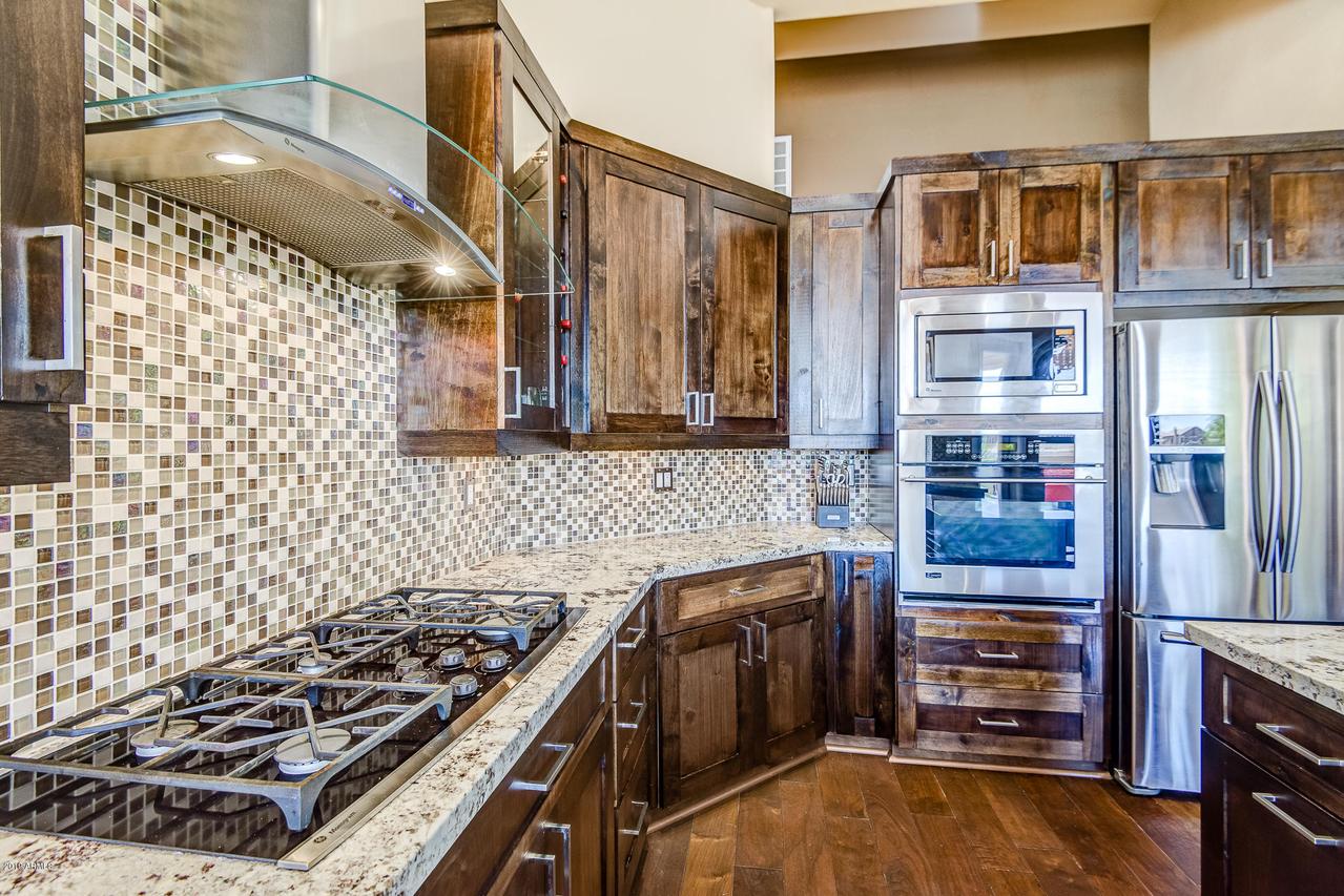 725 W Wildwood Dr., Phoenix, AZ 85045