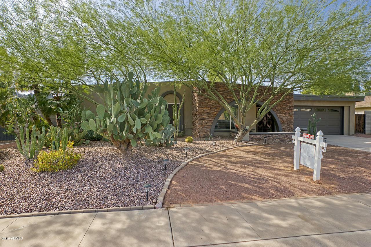 10618 N 25 Pl., Phoenix, AZ 85028