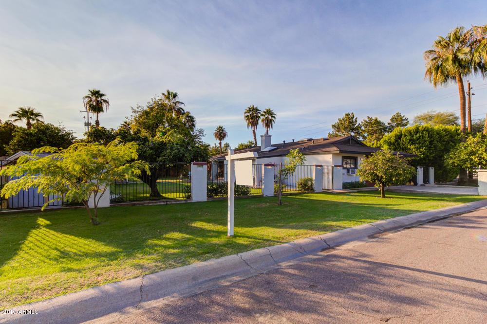 7840 N 8th St., Phoenix, AZ 85020