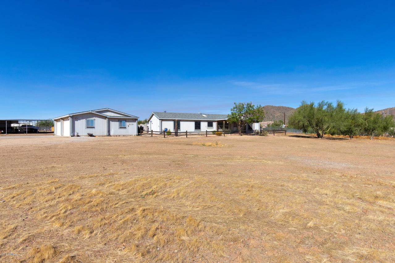 1114 E Irvine Rd., Phoenix, AZ 85086