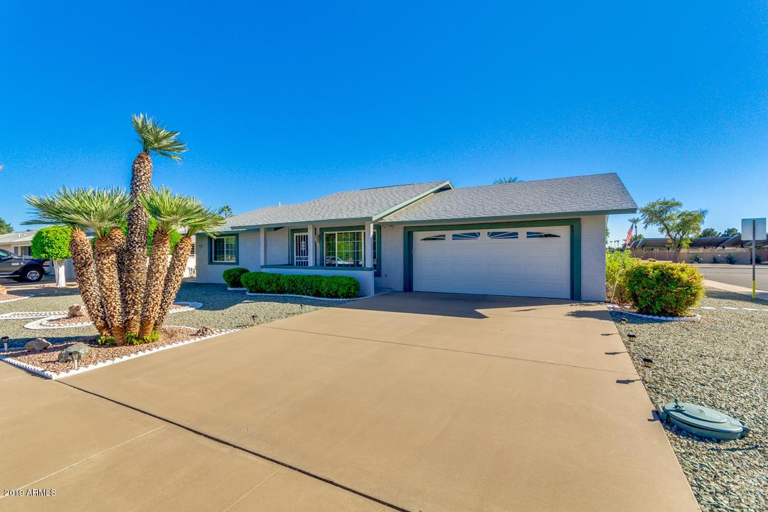 10425 W Carob Dr., Sun City, AZ 85373