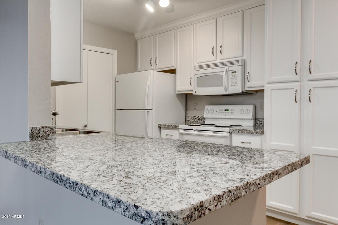 623 W Guadalupe Rd. #142, Mesa, AZ 85210