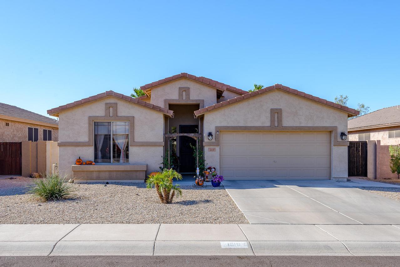 1819 W Nighthawk Way, Phoenix, AZ 85045