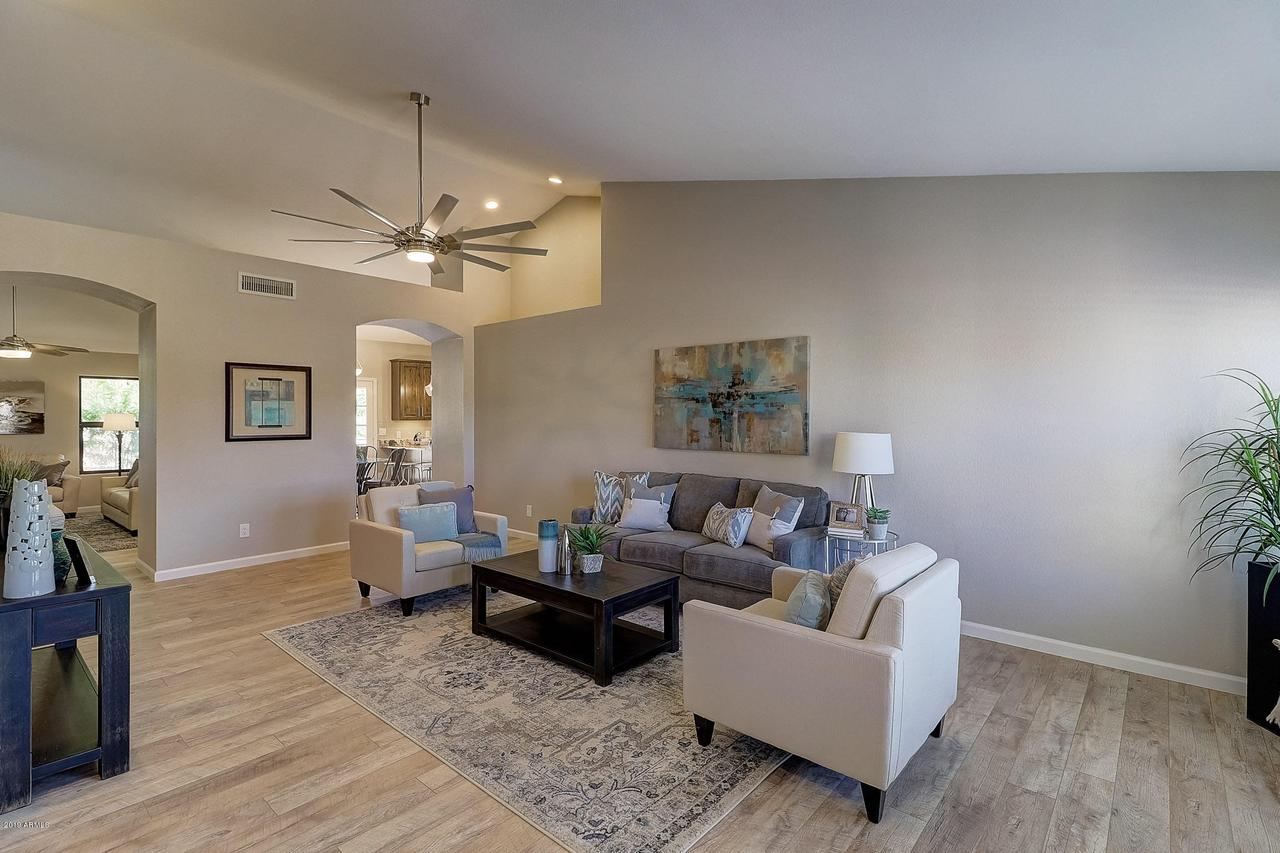 19725 N 94th Dr., Peoria, AZ 85382
