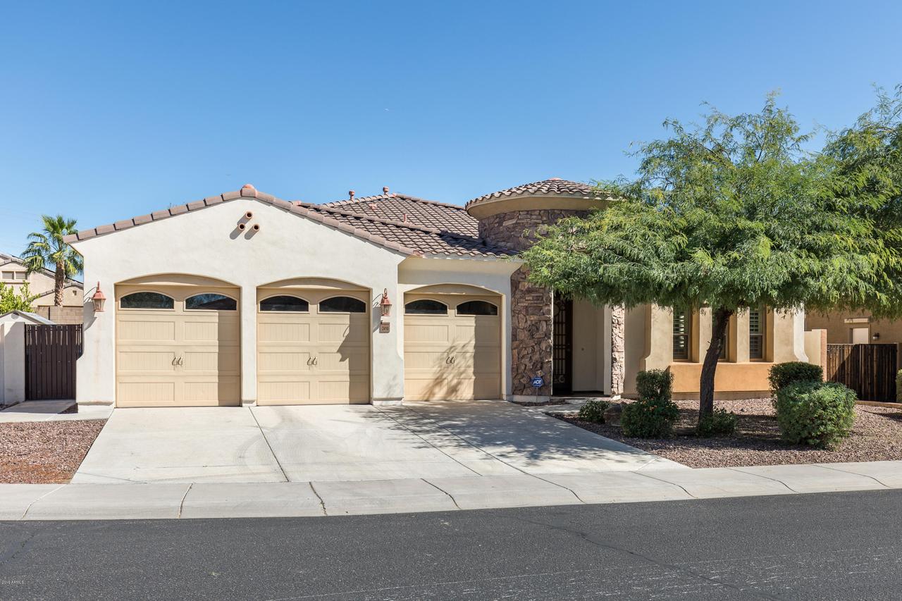2410 E Park View Ln., Phoenix, AZ 85024