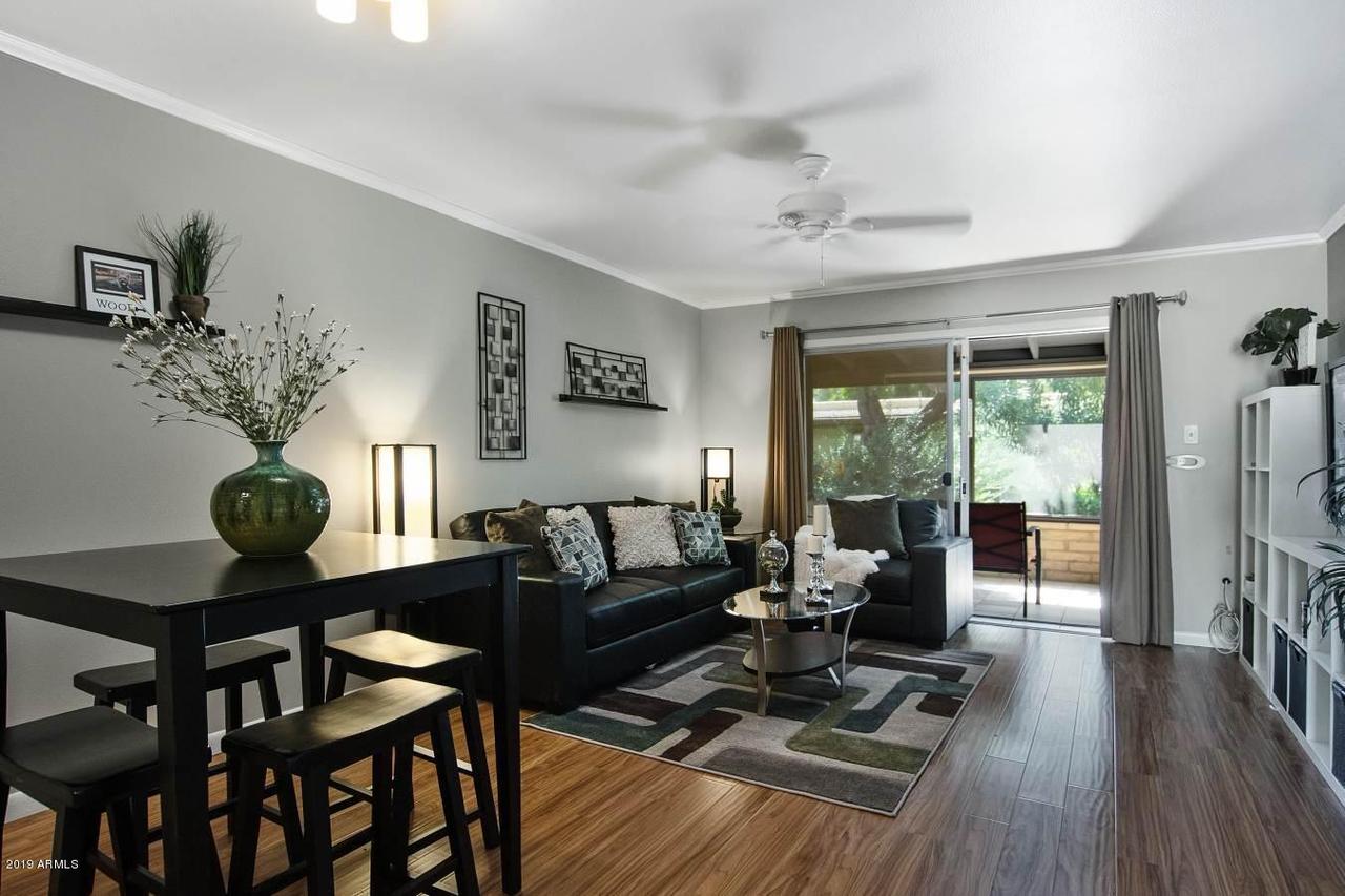 131 N Higley Rd. #111, Mesa, AZ 85205