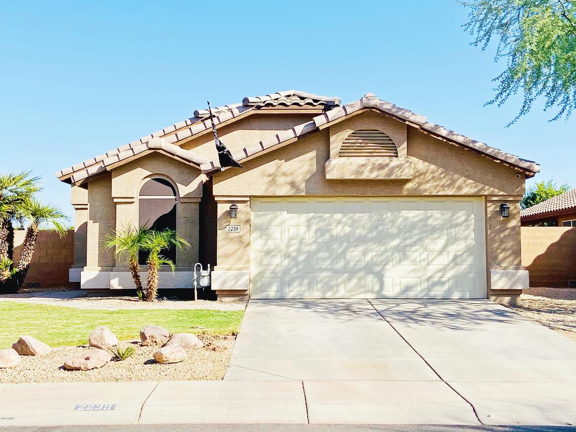 2239 S Peppertree Dr., Gilbert, AZ 85295