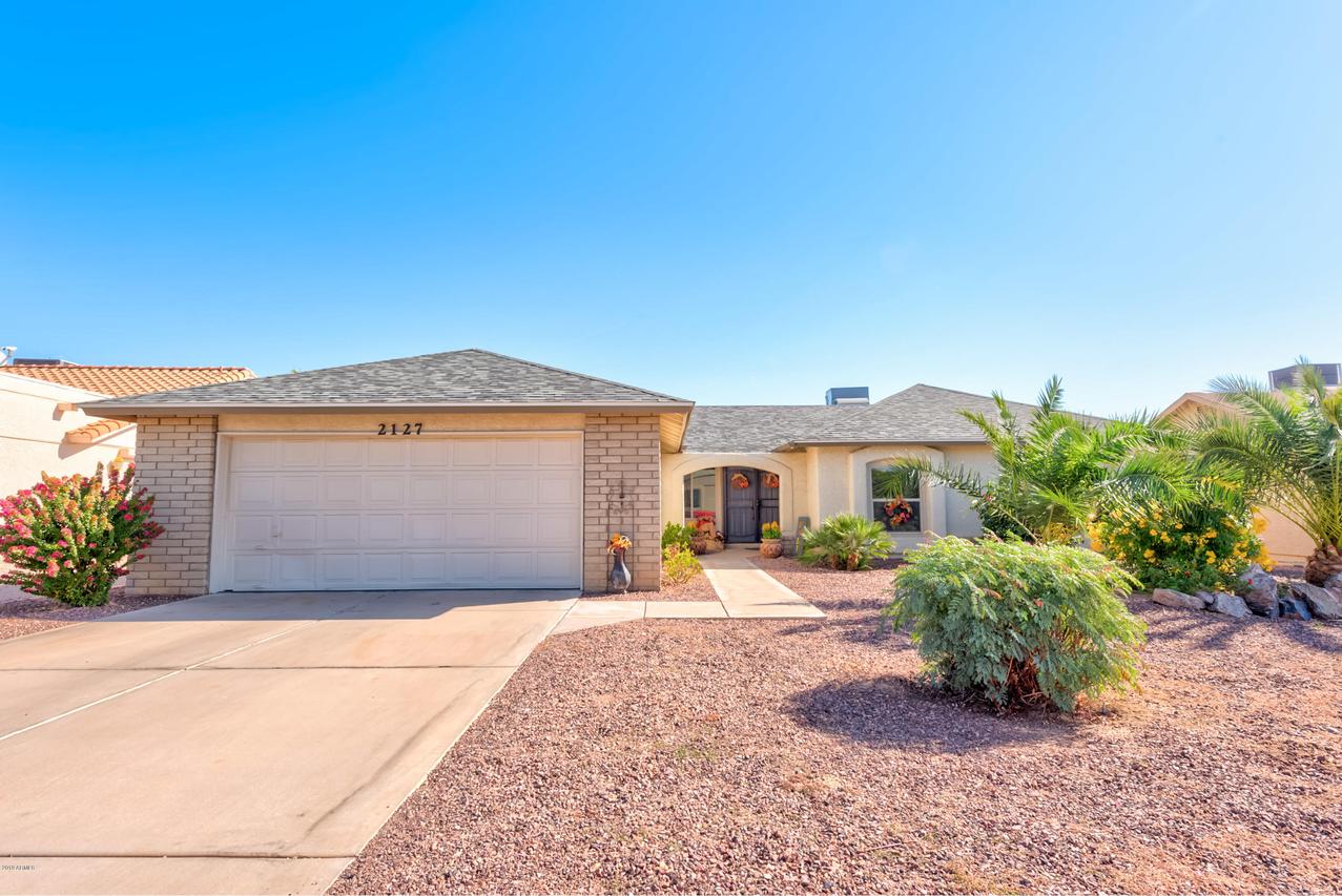 2127 Leisure World, Mesa, AZ 85206