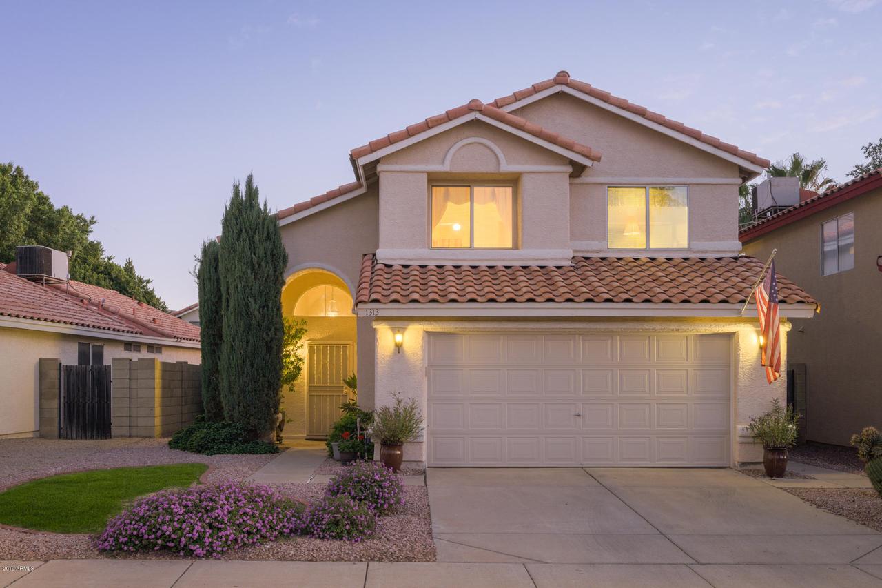 1313 E Angela Dr., Phoenix, AZ 85022