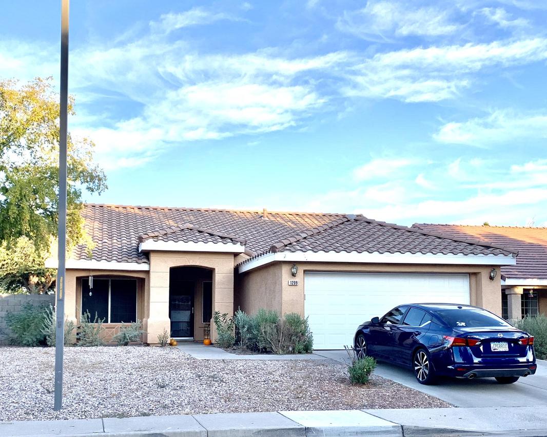 1209 N Charles St., Gilbert, AZ 85233