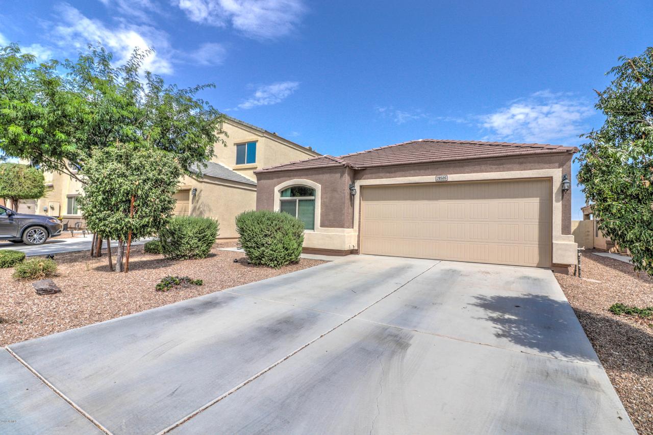 28505 N Moonstone Way, San Tan Valley, AZ 85143