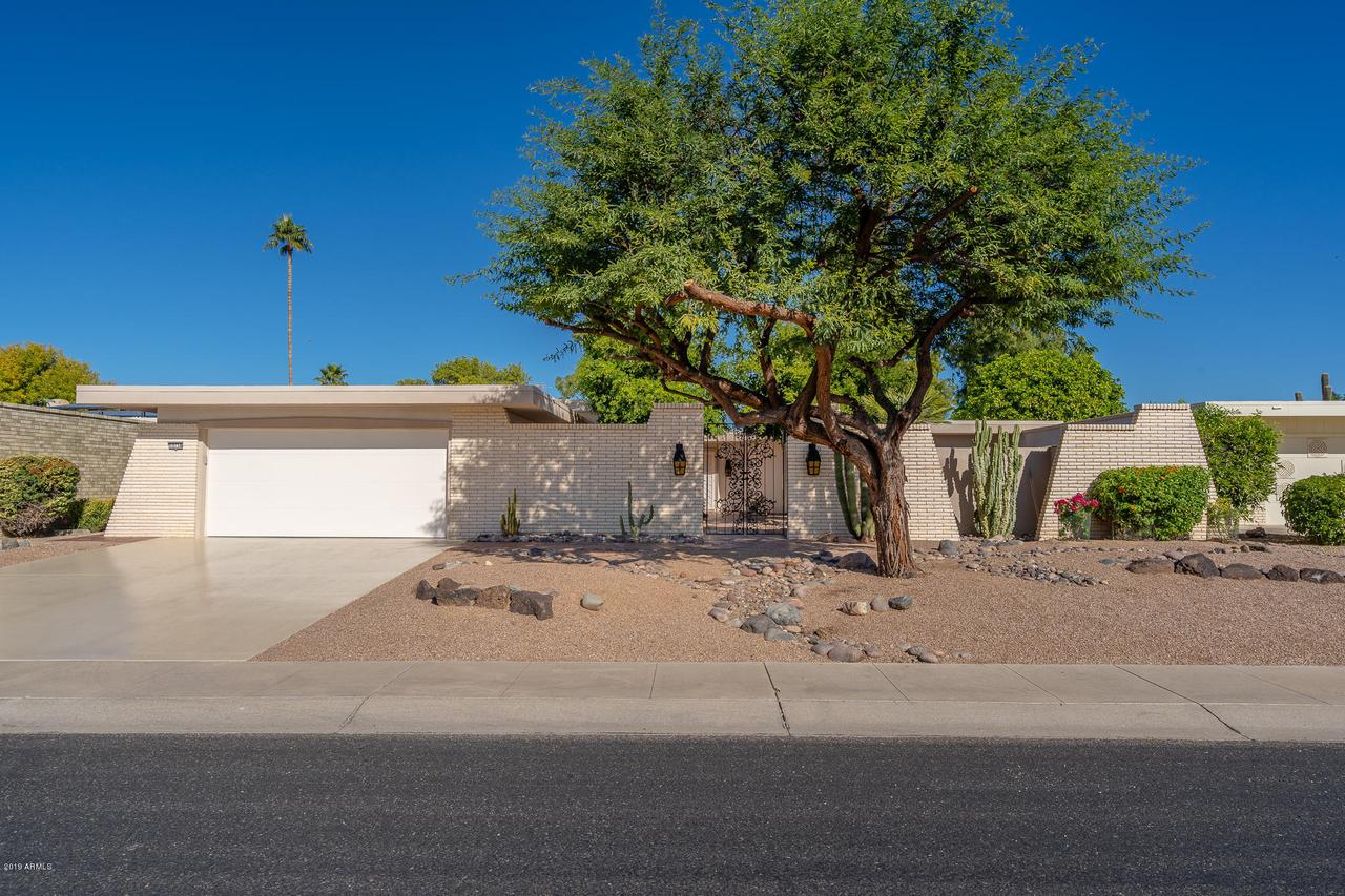 10734 W Palmeras Dr., Sun City, AZ 85373