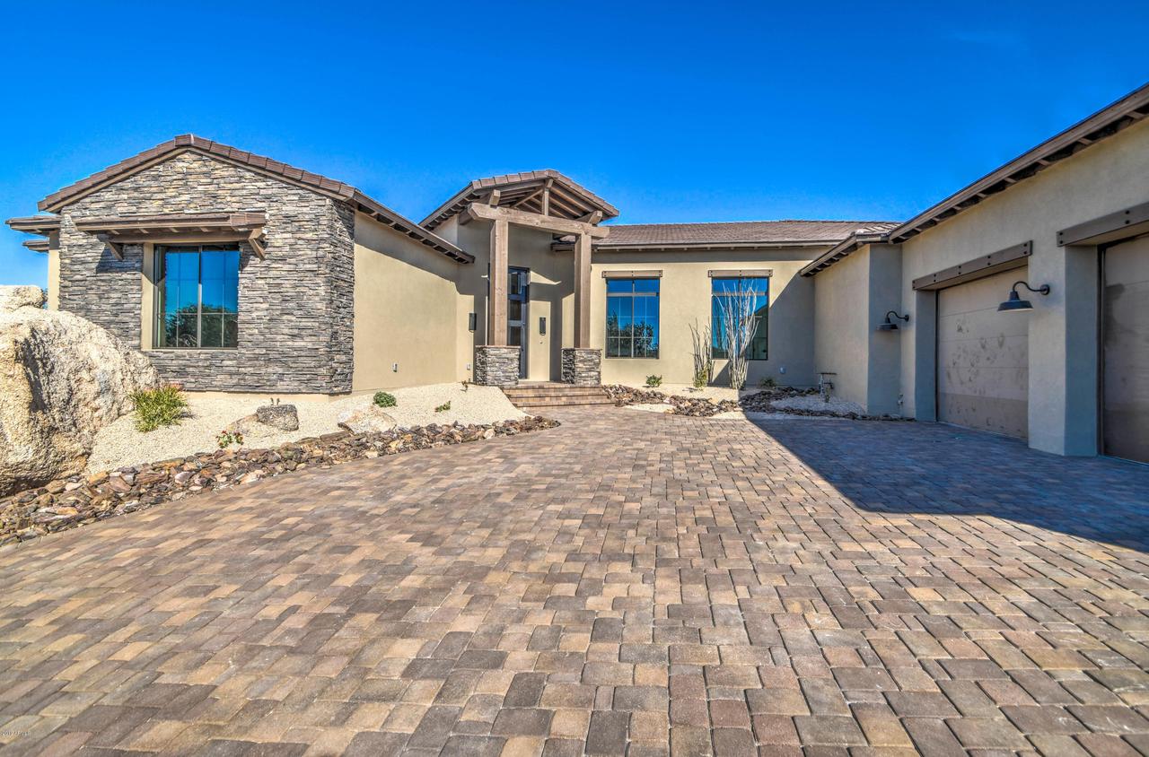 9760 E Monument Dr., Scottsdale, AZ 85262