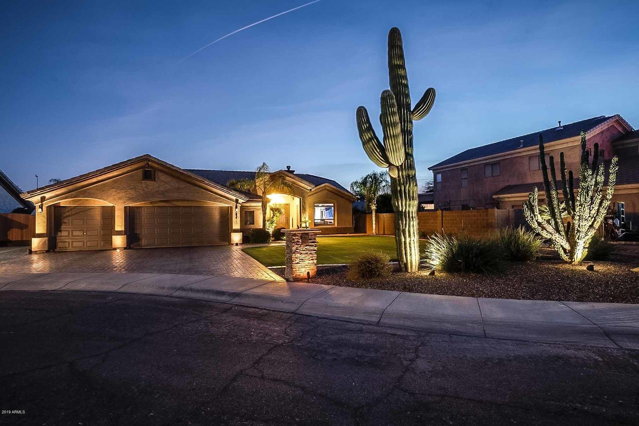 5211 E Nicholas Pl., Scottsdale, AZ 85254